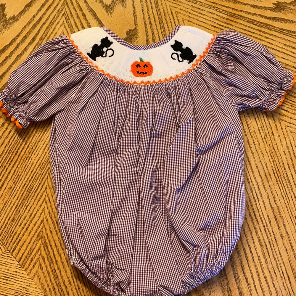 Smocked Halloween bubble